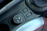 Extended grip Renault Captur Helly Hansen.jpg